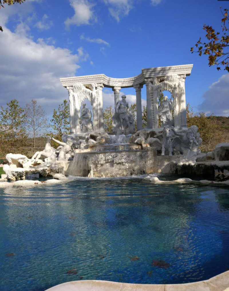 Trevi Fountain