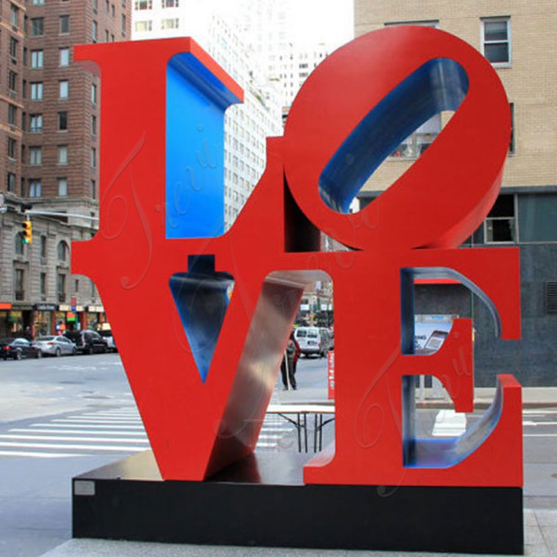 LOVE sculpture - Trevi Sculpture (7)