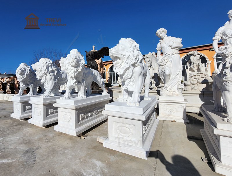 marble statue of a lion-Trevi Sculpture