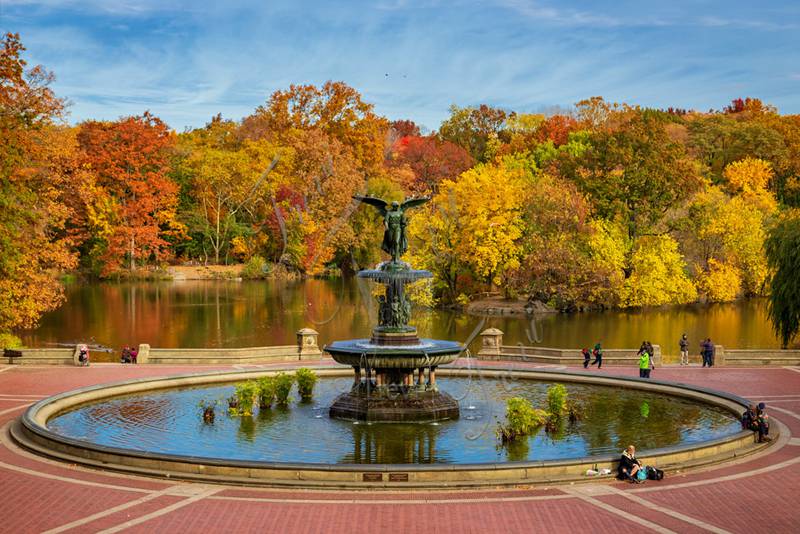 Description of Bronze Fountain: