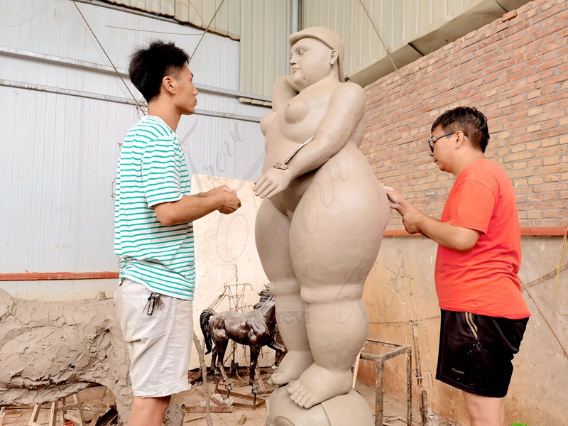 Famous Fat Woman Statue Replica Supplier