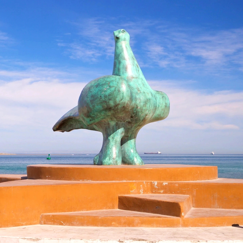 Dove of peace monument-Trevi Sculpture