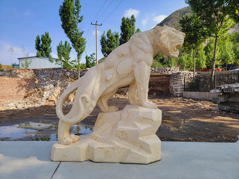 Tiger sculpture-Trevi Sculpture