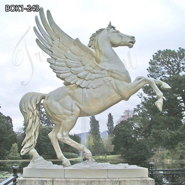 bronze pegasus statue -Trevi Statue