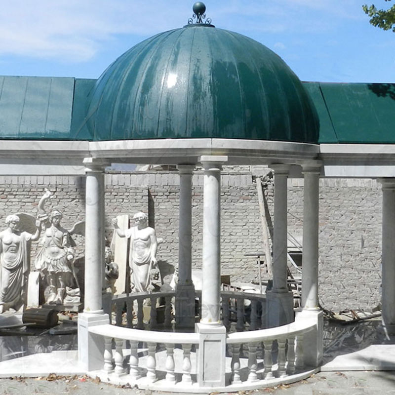 marble gazebo - Trevi statue