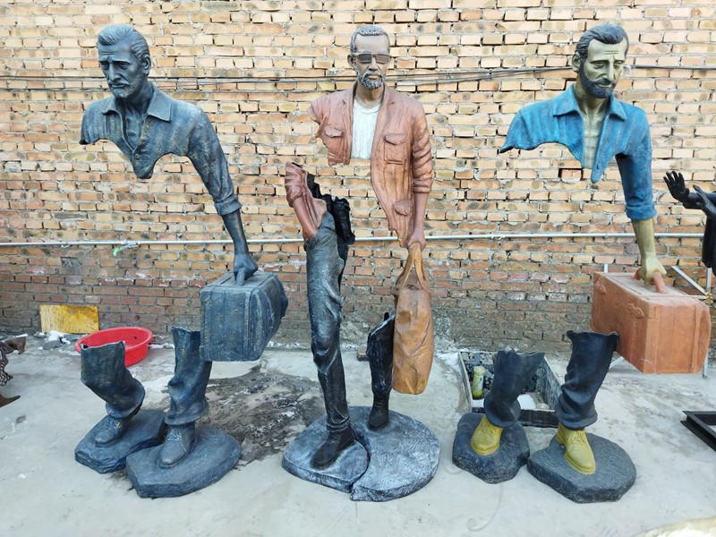 Bruno Catalano's traveler sculptures