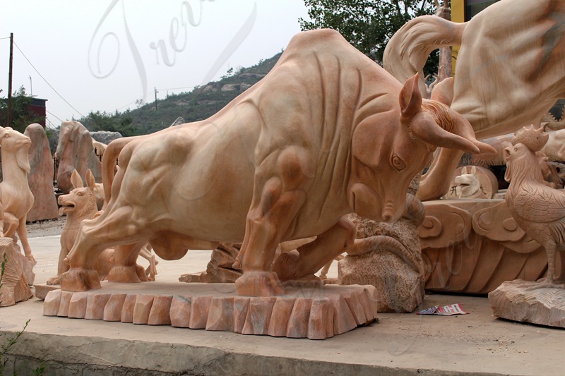 Marble bull statue - Trevi statue