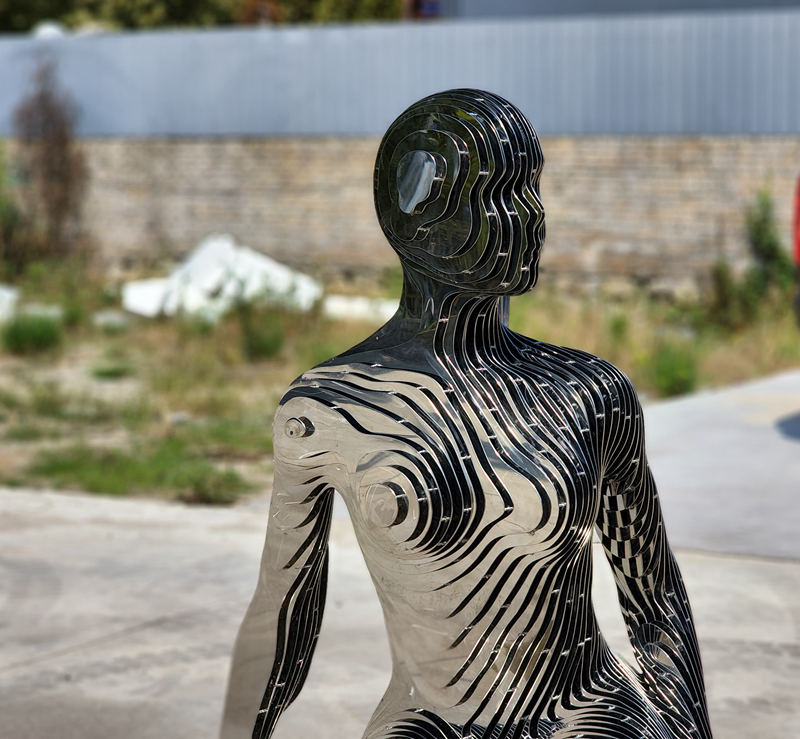 metal disappearing sculptures-Trevi Sculpture2