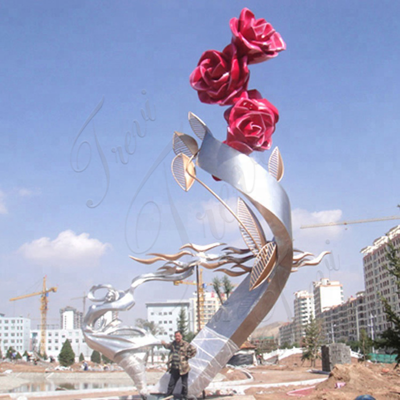 public art installation large flower sculpture - Trevi Statue