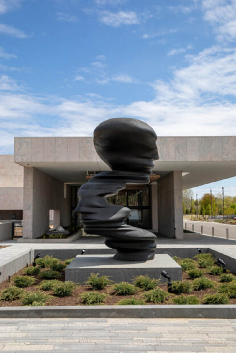bent of mind sculpture-Trevi Sculpture