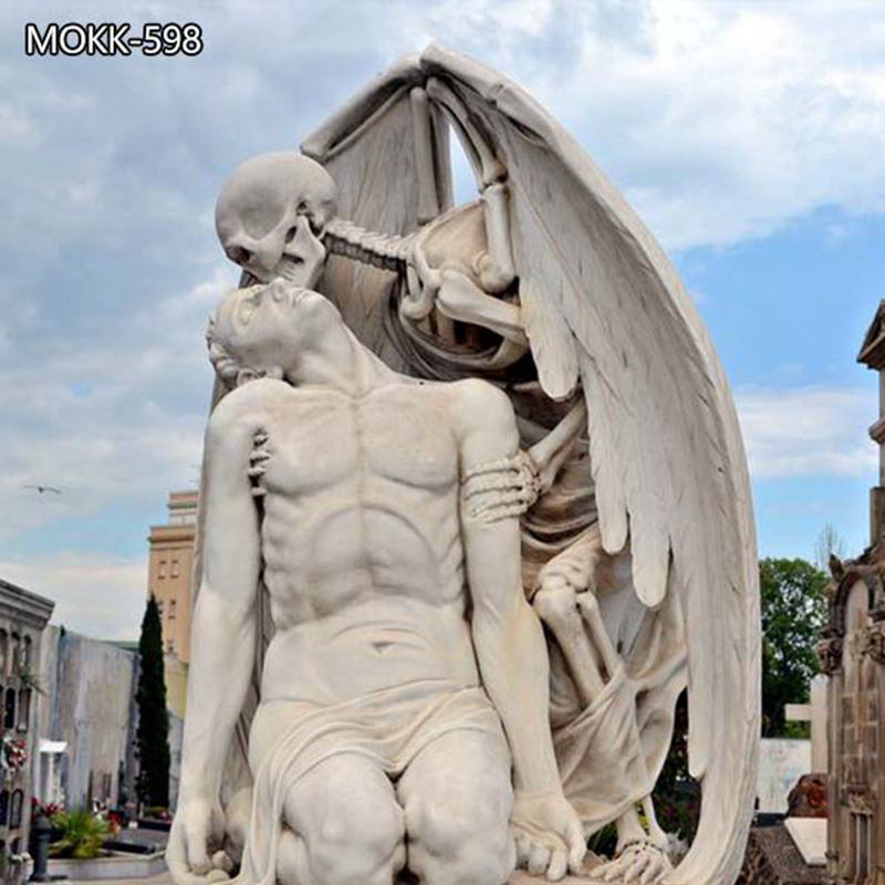 kiss of death statue replica-Trevi Statue
