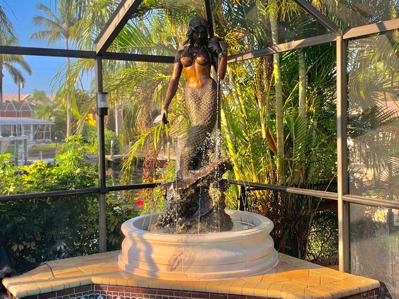 mermaid statue fountain - Trevi statue