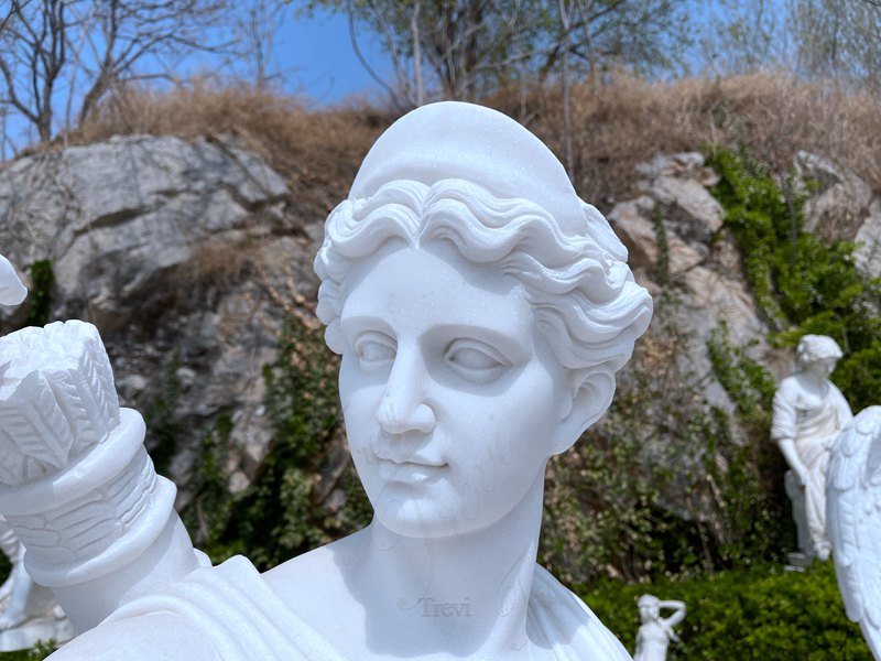 roman goddess diana statue-01-Trevi Sculptue