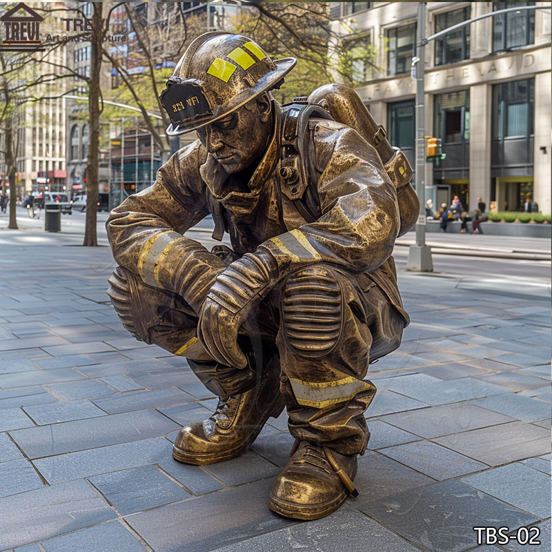 The-Profound-Significance-of-the-Firefighter-Sculpture-1