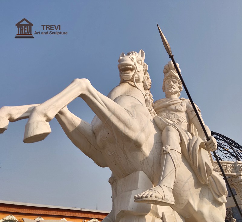 equestrian statue greek-01-Trevi Statue