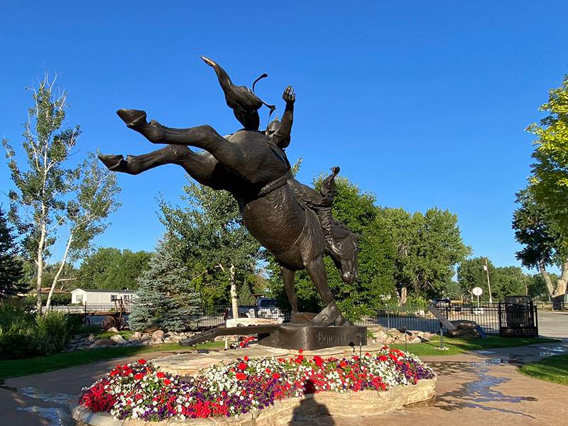 famous bronze cowboy statues -01