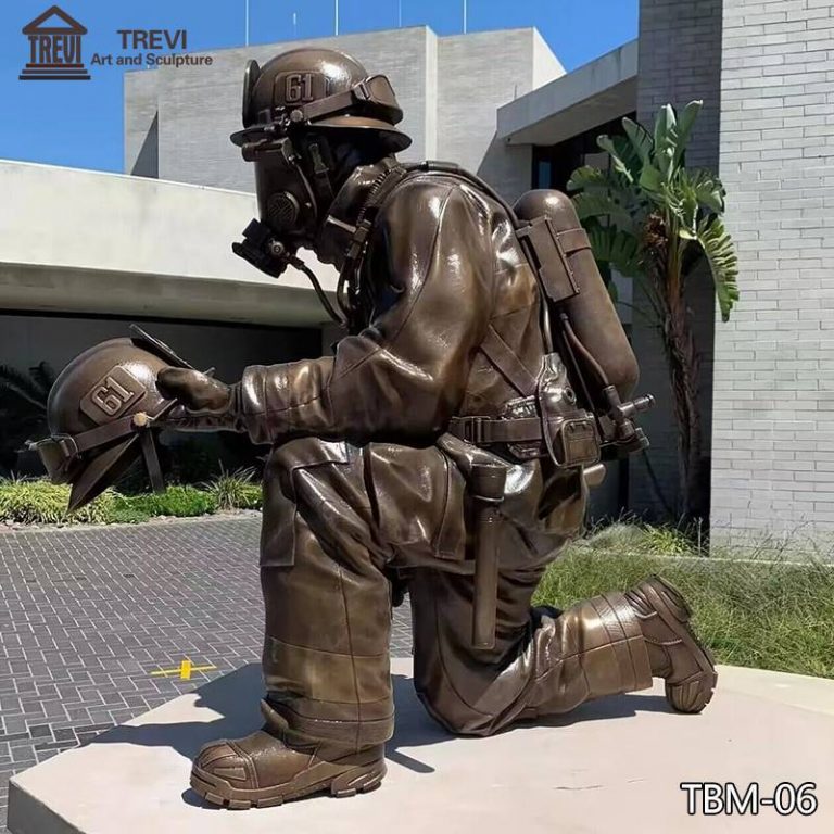 kneeling fireman statue-Trevi Statue