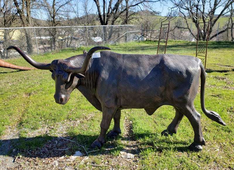 longhorn sculpture dallas-01