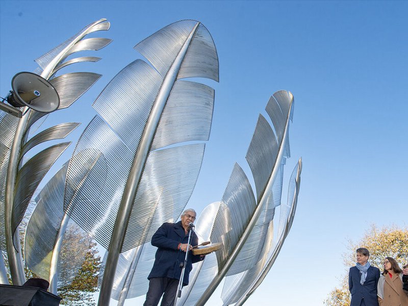 metal feather sculpture