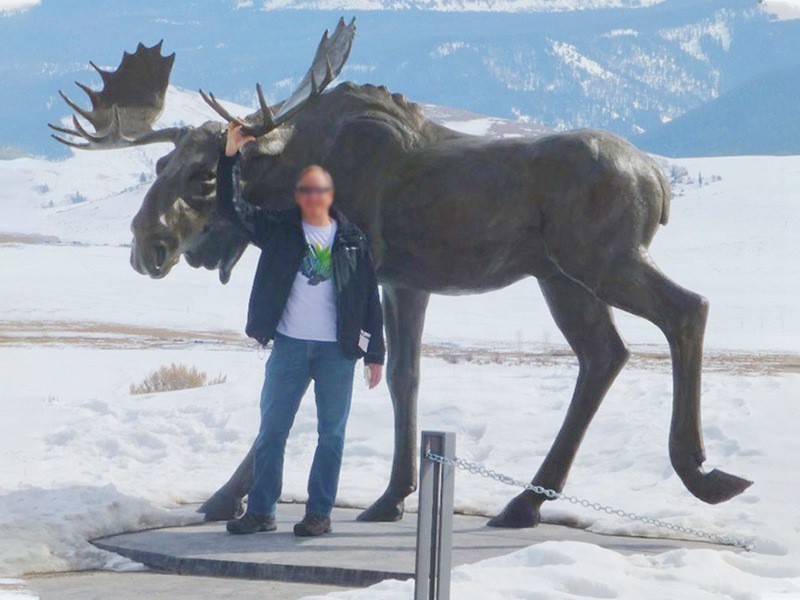 moose sculpture -02