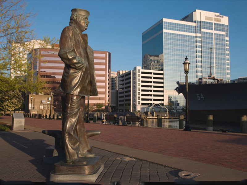 navy sailor yard statue