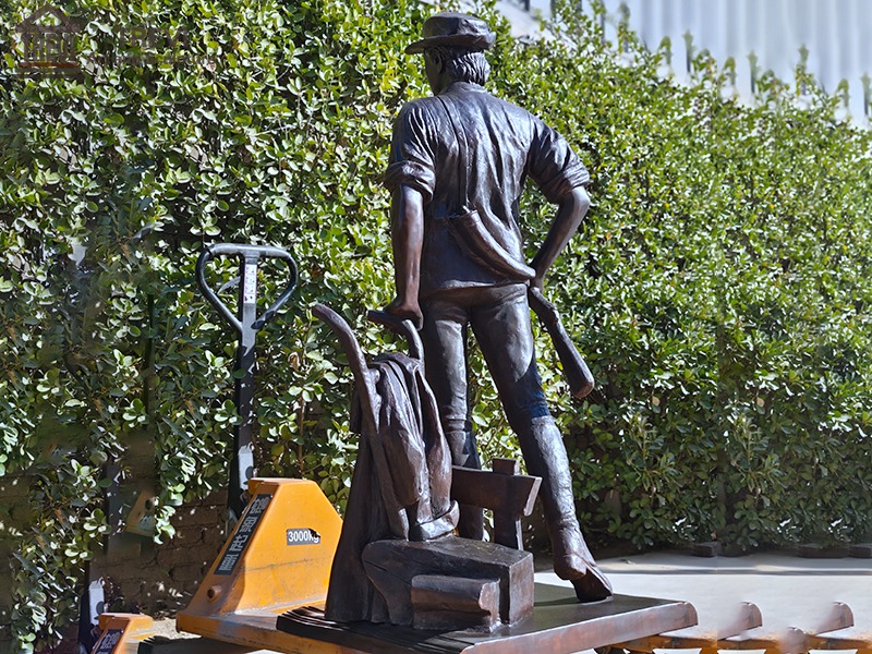 Militia Bronze Statue