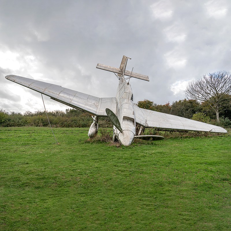 airplane sculpture