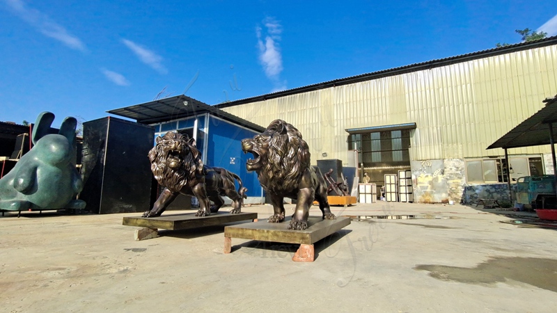 Life Size Bronze Sitting Lion Statues 2