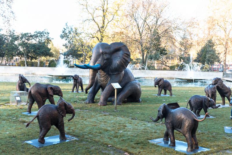 wildlife statue