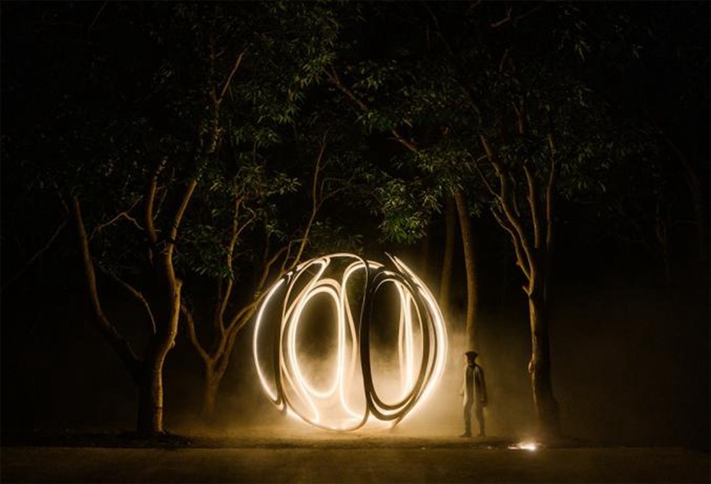 Mobius Ring light Sculpture