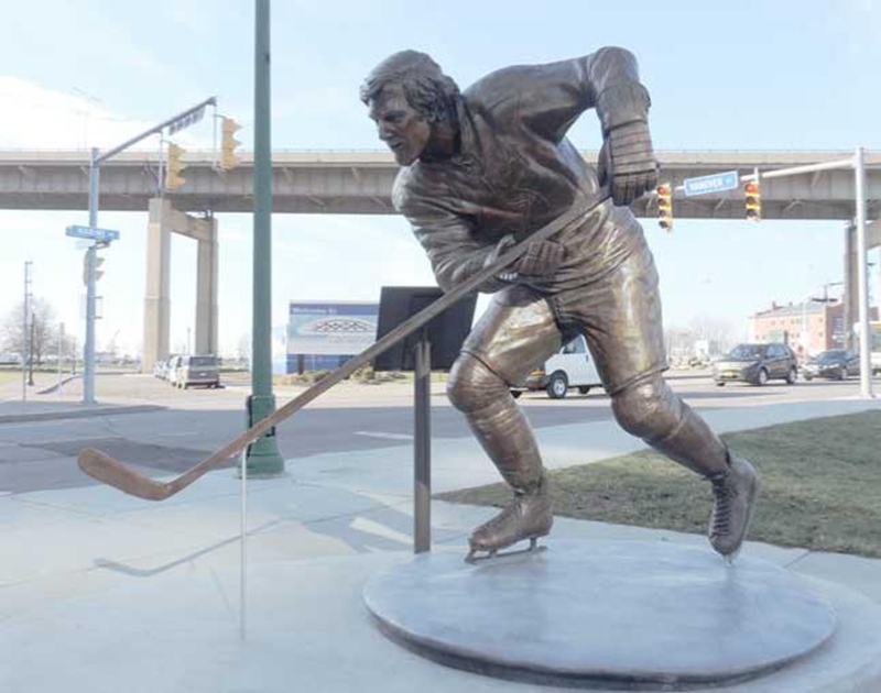 hockey statue
