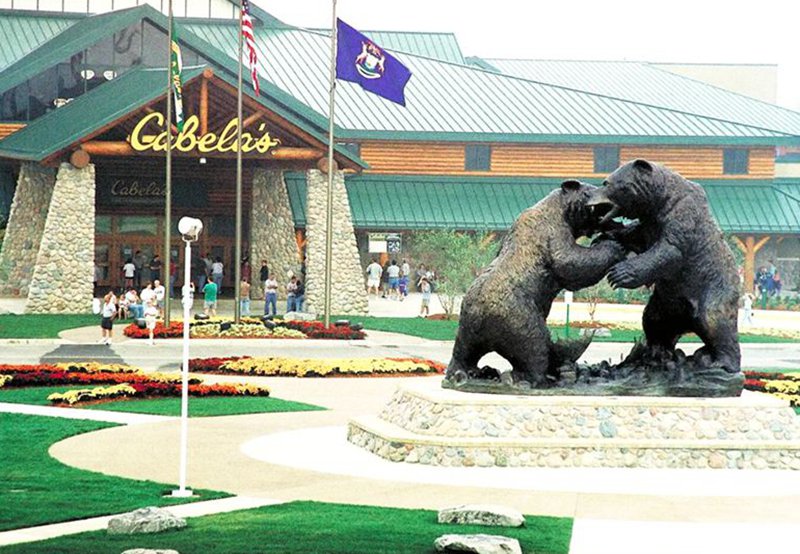 large bronze bear sculpture