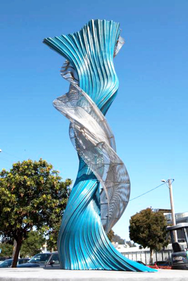 extra outdoor sculptures