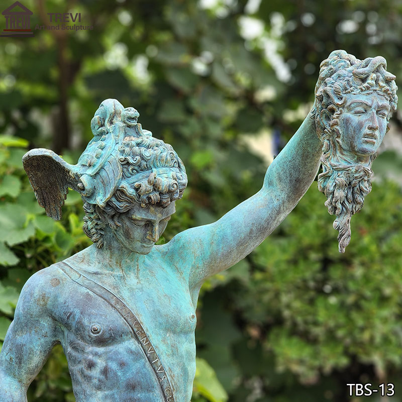 Bronze-Perseus-Statue-with-The-Head-of-Medusa-Museum