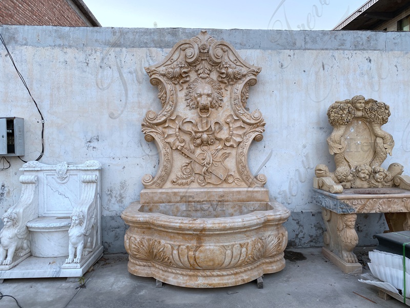 Marble Lion Fountain Description