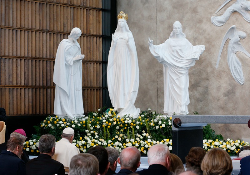 Our Lady of Knock statue outdoor-Trevi Sculpture