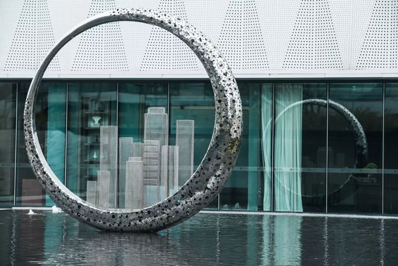 Hollow Ring Water Feature