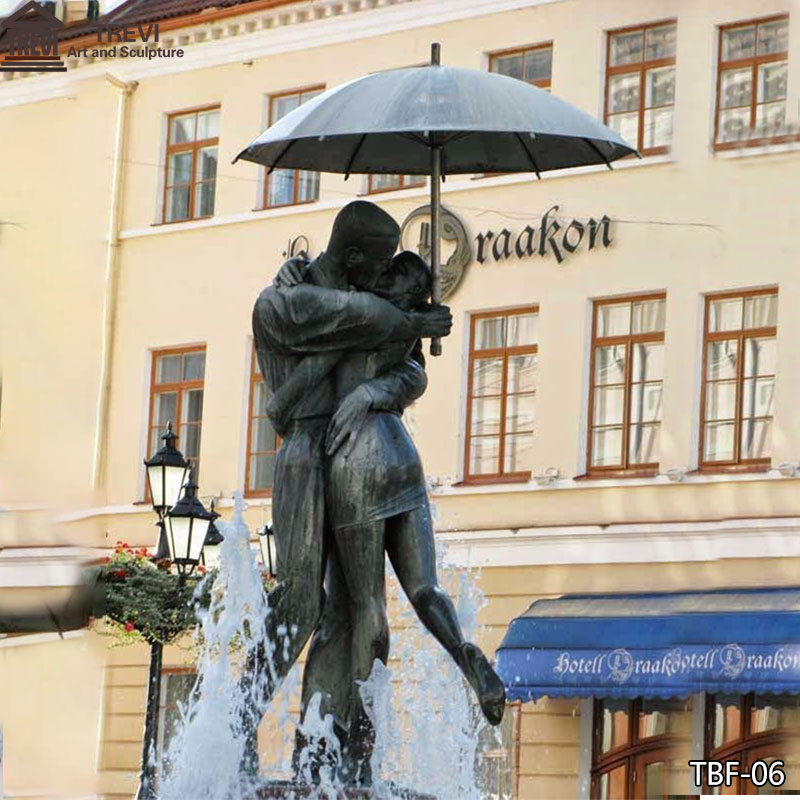 Romantic-Bronze-Kissing-Couple-Statue-Fountain-for-Sale