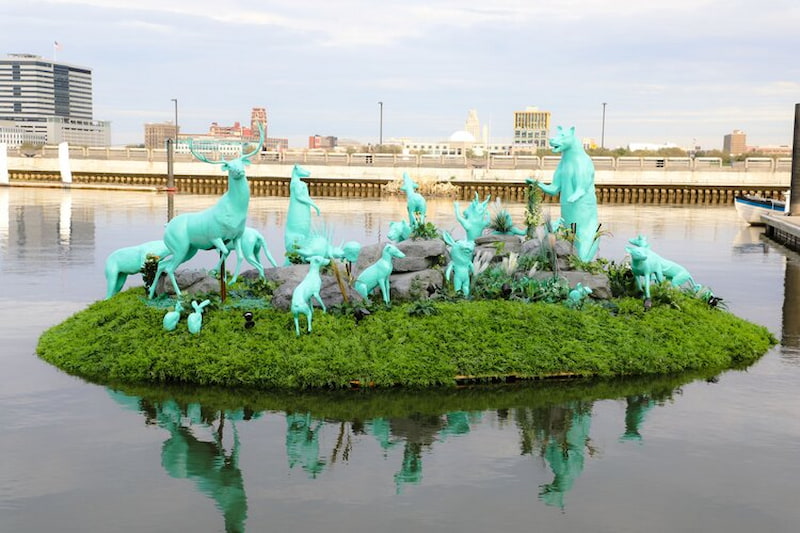 bronze animal sculpture