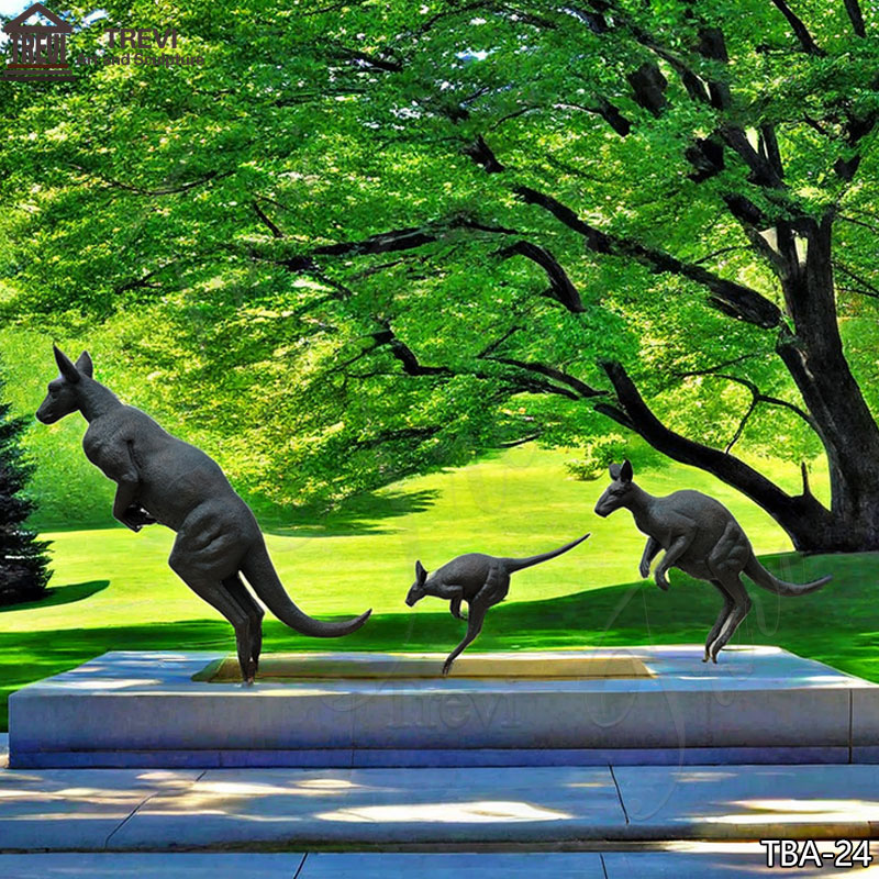 Outdoor-Life-Size-Bronze-Kangaroo-Sculpture-Park-Decor-for-Sale-4