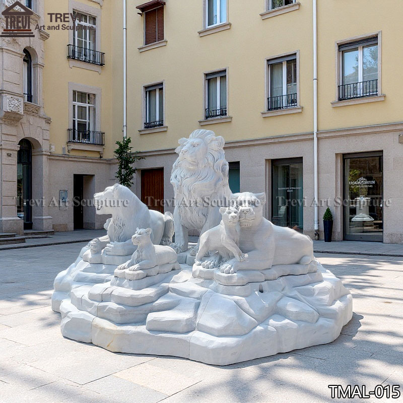 Large Marble lion family statue