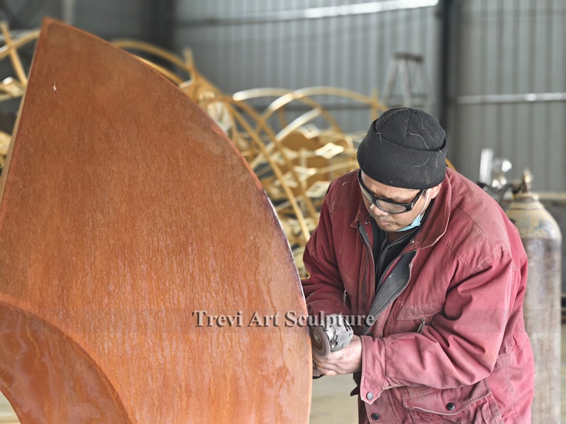 Large modern corten circle garden sculpture trevi