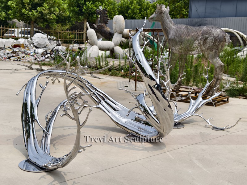 Modern stainless steel water splash sculpture