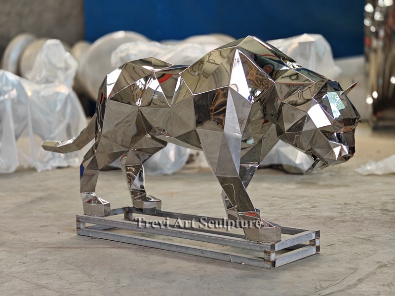 life size Metal leopard statue