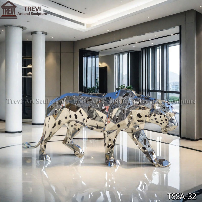 mirror polished Metal leopard statue