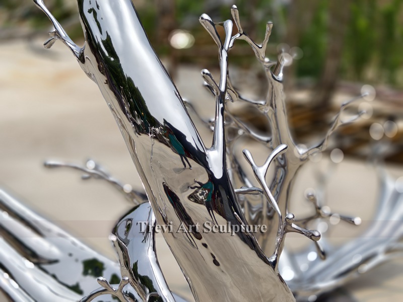 stainless steel water splash sculpture detail