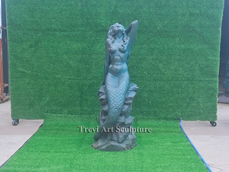 casting Bronze life size mermaid statue detail