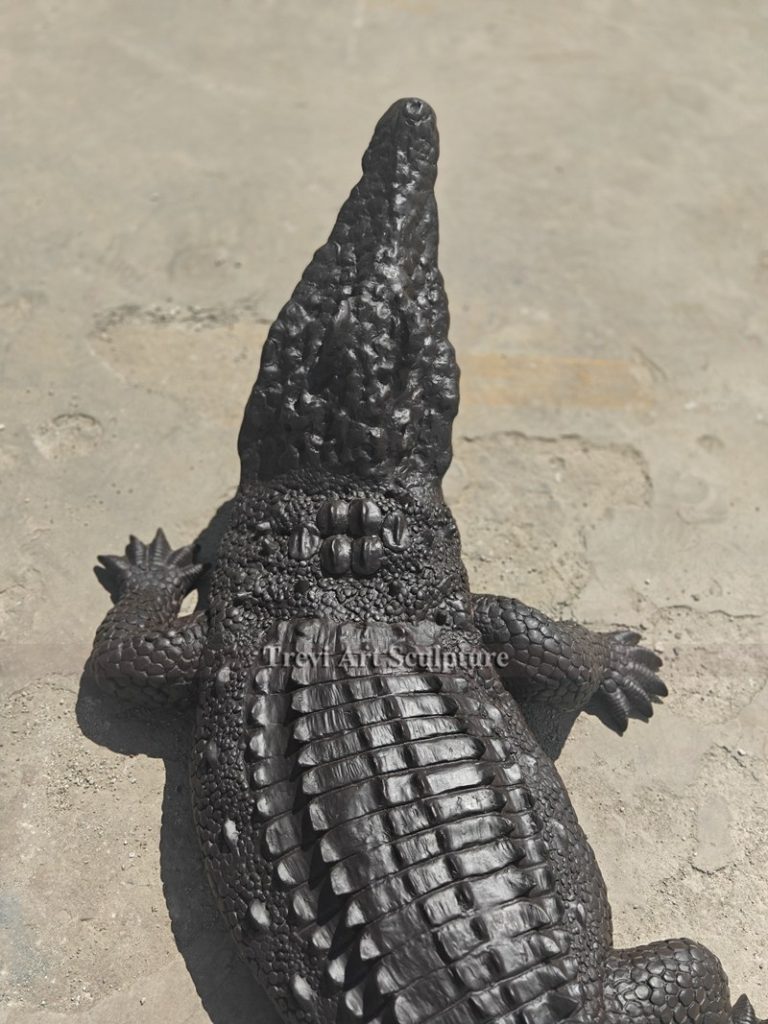 Lifelike Bronze Crocodile Sculpture for sale