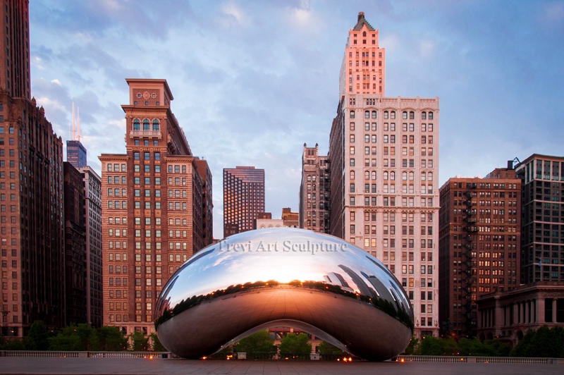 cloud gate sculpture chicago