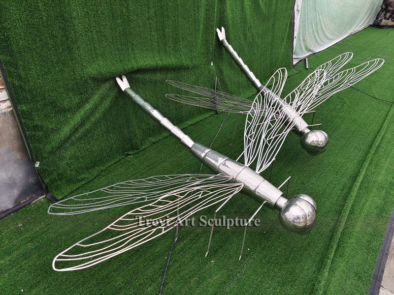 arge Outdoor Metal Dragonfly Sculpture
